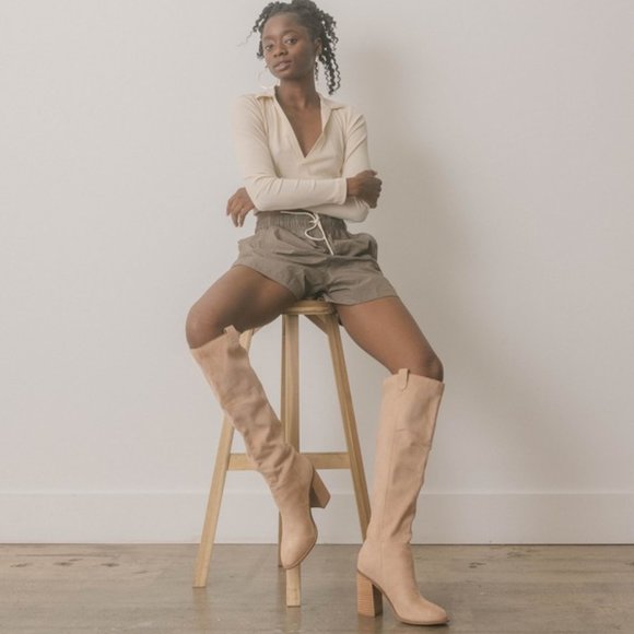 LAST ONE- SAINT SLOUCH BOOTS -NUDE - Picture 3 of 4